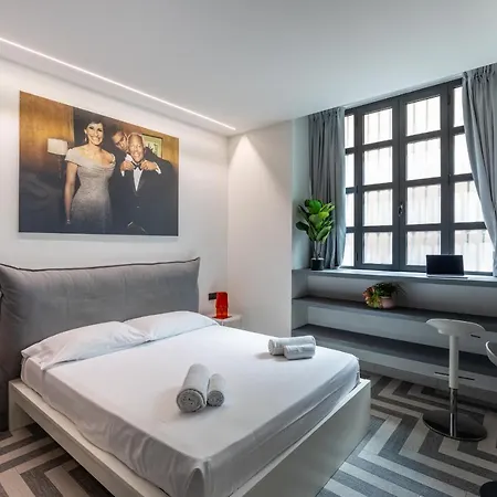 Armani House - Center Apartment *