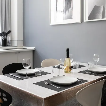 Apartment Armani House - Center *